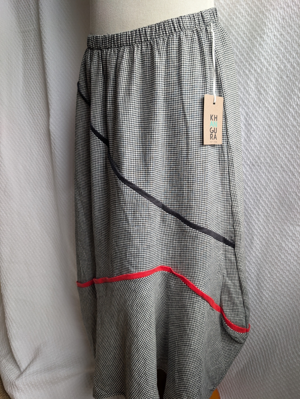 Khangura Saint Tropez Tulip Midi Skirt L Gray/Black Houndstooth Red Trim